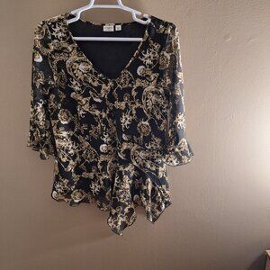 Cato Woman V neck 18/20W Black and Gold Paisley Lined Top Bell Sleeves Flowy Hem